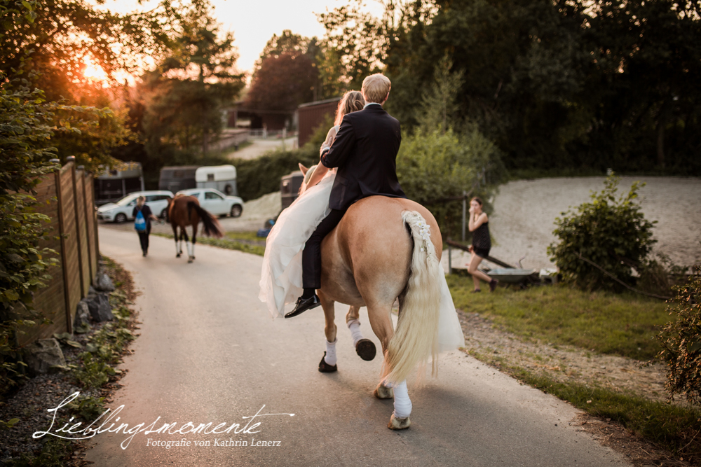 Hochzeit_pferd_ratingen_duesseldorf_fotograf (49)