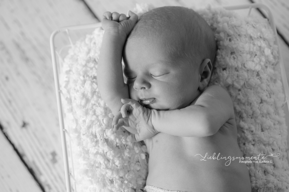 Newbornshooting_duesseldorf_ratingen_heiligenhaus_fotografin (6)