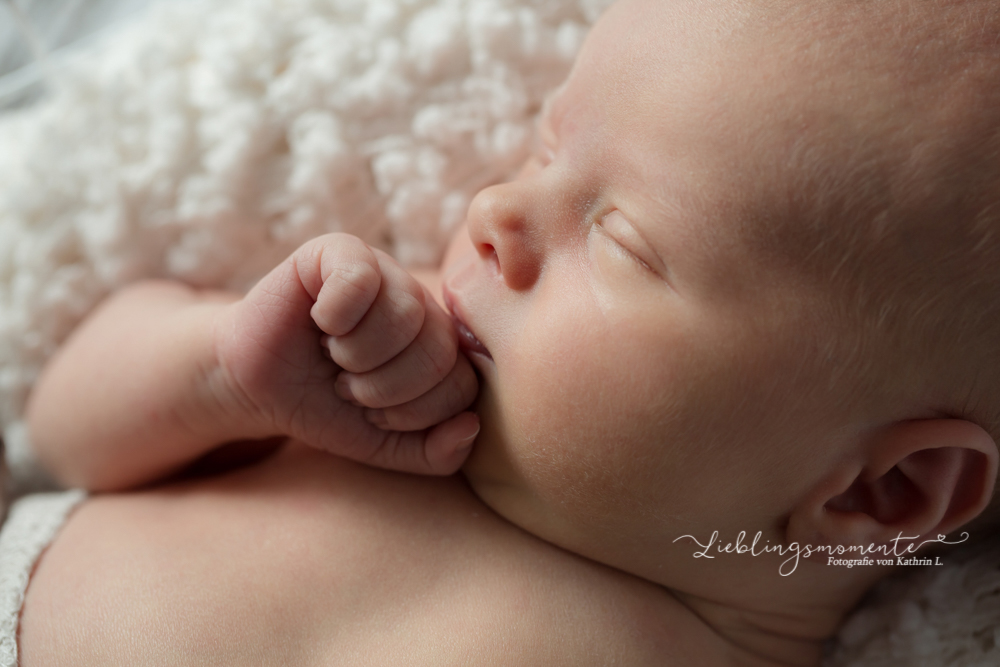 Newbornshooting_duesseldorf_ratingen_heiligenhaus_fotografin (7)