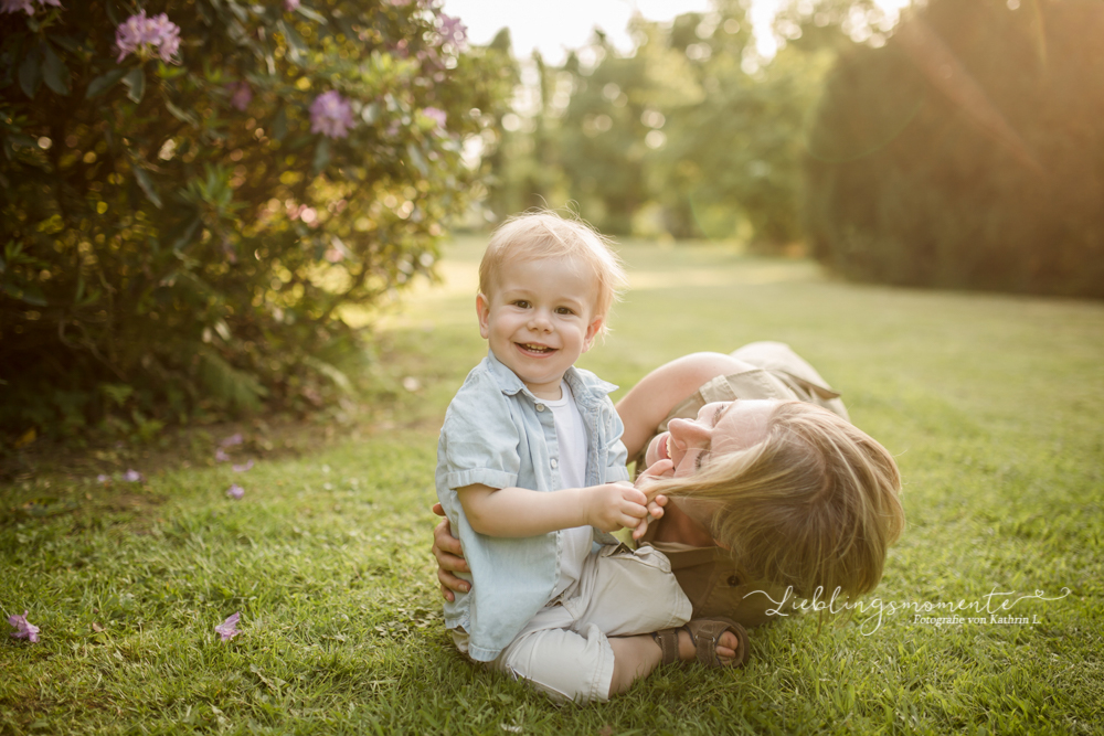 Familienfotos_ratingen-hoesel-breitschei-lintorf-kettwig-werden-heiligenhaus-velbert-mülheim-fotograf-kinderfotoshooting (8)