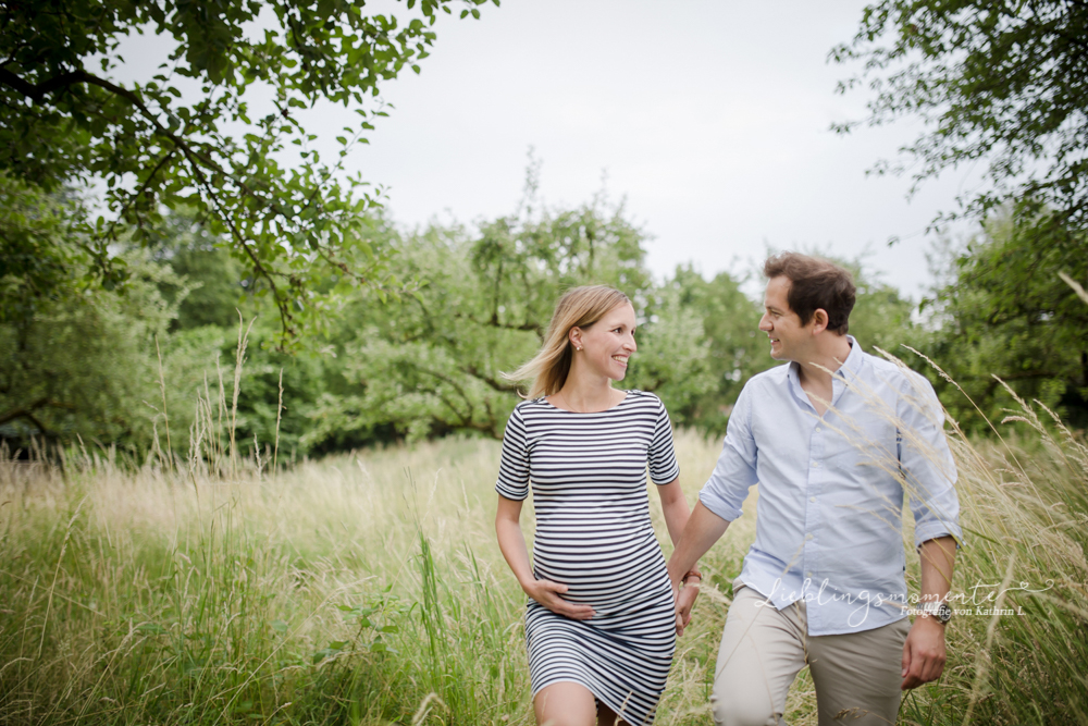 Schwangerschaftsfotos_kaiserswerth_rhein-Ratingen-hoesel-breitscheid_heiligenhaus_Duesseldorf_babybauch (3)