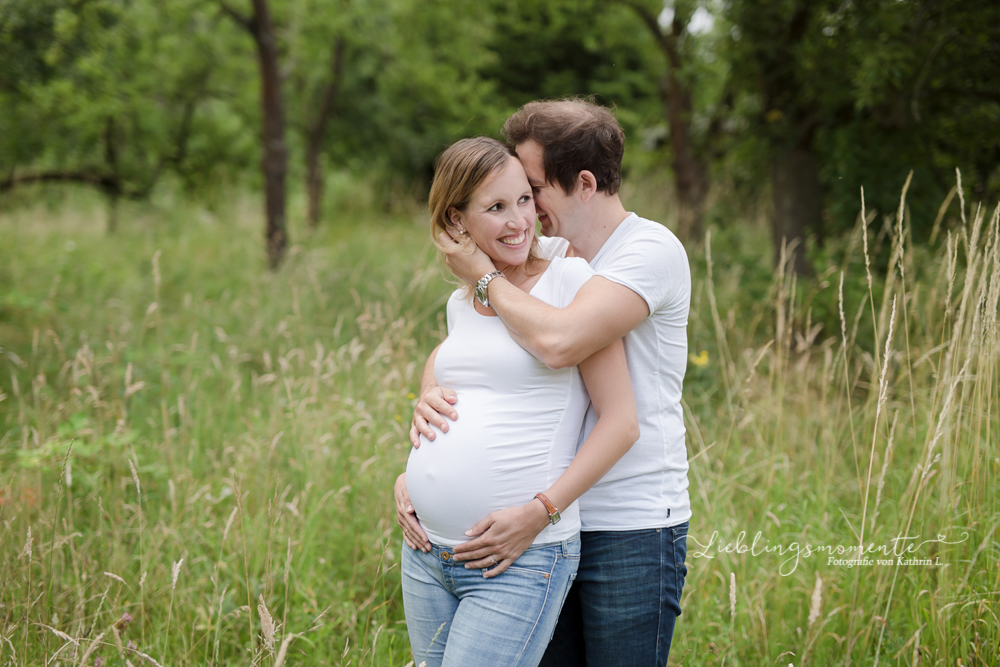 Schwangerschaftsfotos_kaiserswerth_rhein-Ratingen-hoesel-breitscheid_heiligenhaus_Duesseldorf_babybauch (4)